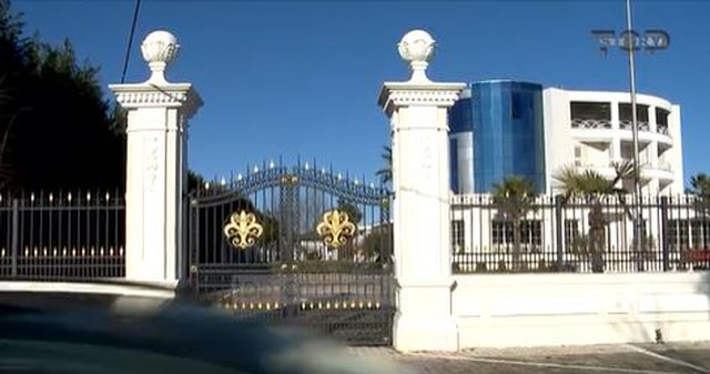 14FD8F65-0D69-4F3D-B2A7-7BCA51FB347A