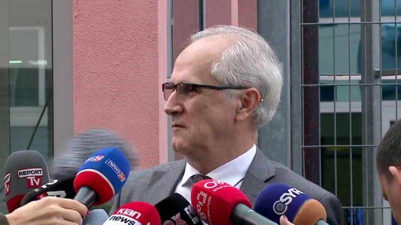 6AC73310-CE6E-4837-94B0-3A9EBF98DC33