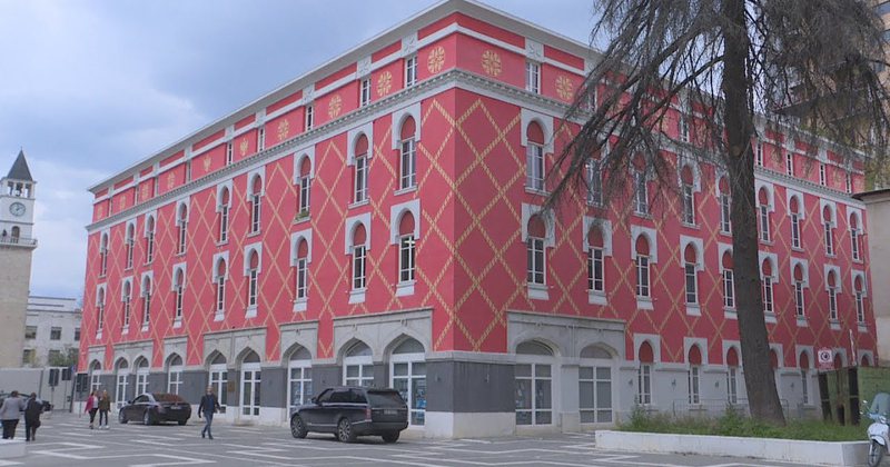 2B9A81CB-CFEF-4A13-95DC-A01F14E0A582