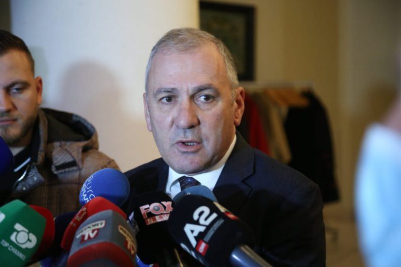 5460E379-B630-4211-B7AF-568988A79057