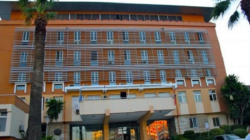 8B8DACA2-8E8A-4679-BDE7-BA0E464869B2