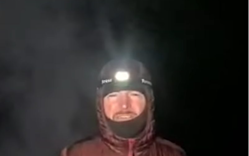 8C885081-F6E2-4EC3-A721-F19120381184