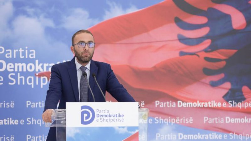 94FF9328-5DC2-4D8A-B815-95F56983DDF1