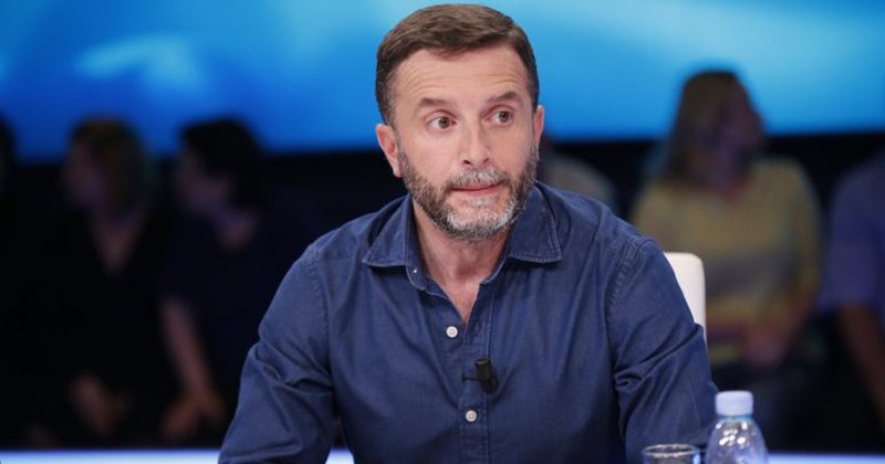 E303B727-5B47-44E5-B931-BF371A1E5973