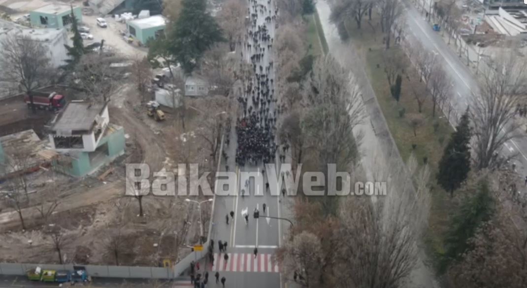 8C737EE3-E9C0-4448-AEFE-FF38D50528D6