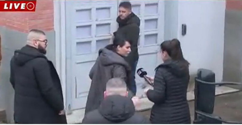 D41561FE-35E7-40D2-A03F-1CDB24F201BF