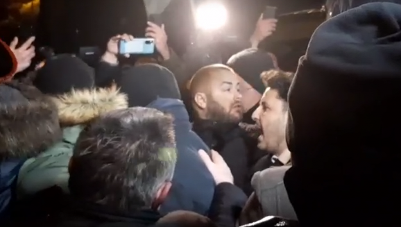 DC854B34-BF46-416C-B566-2872964DBE43