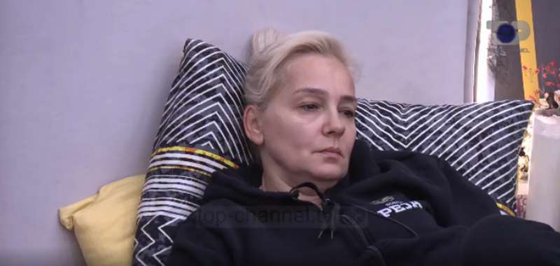 FA495806-2AAE-4EA1-8CB7-D3A85B92F08D