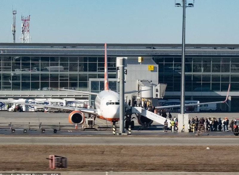 552F038C-5102-44AA-87D2-4A3ABA18EB0C