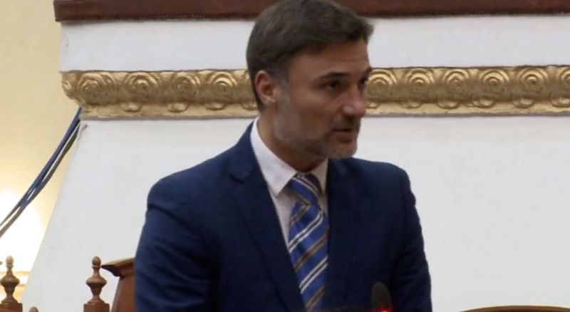 0540CD94-6981-4467-8DC4-304AE7381A5B