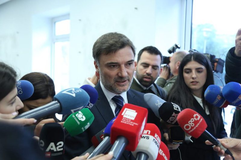 064B1E18-D06C-442B-B1E2-DE956438FDD0