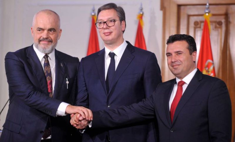 171614E3-2503-4546-A9D4-B8BA0146EEE7