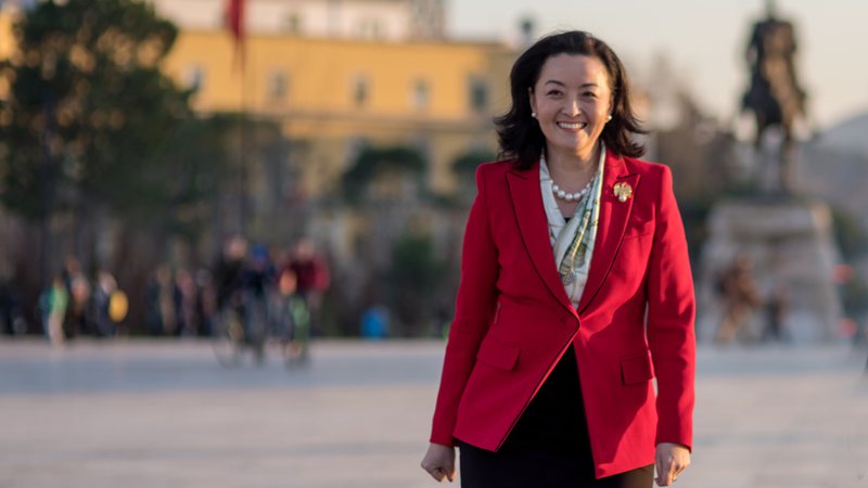 74CDAB97-9693-4253-96DA-908830EE3985