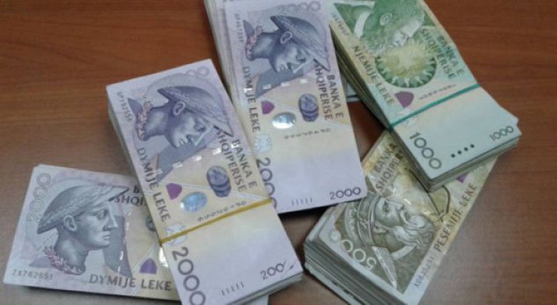 8F16985B-BC17-4618-97F1-448A043135D7