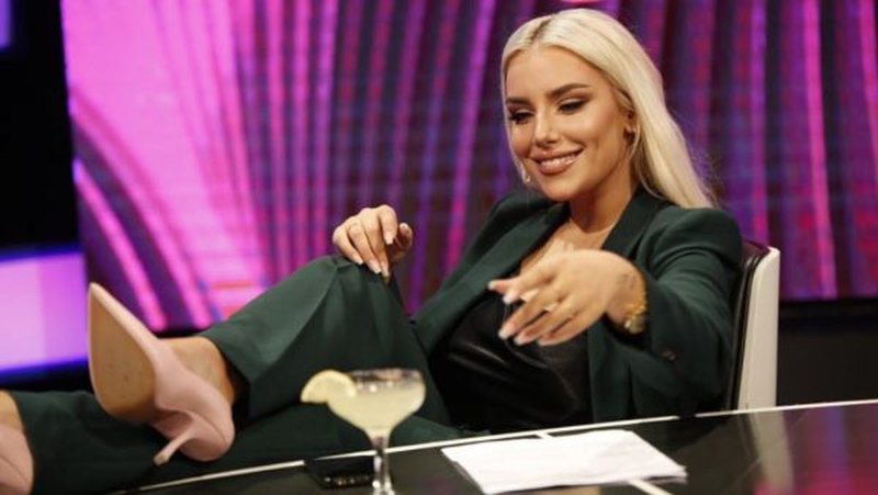 982C42EF-77FA-4A69-9517-0DB7D9875413