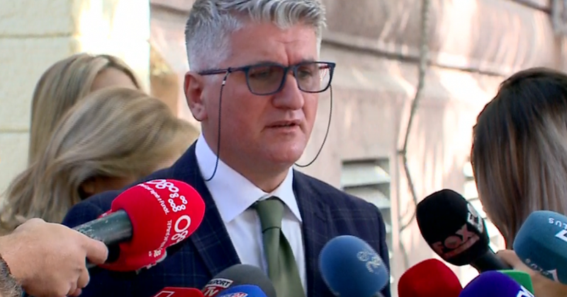 9A5EEA19-38F7-4380-BF0F-636051CF4364