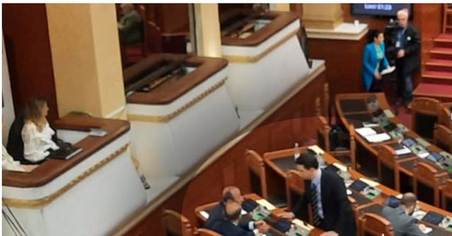 BA51FF17-D87B-43D8-AB1E-71DA9DCDD627