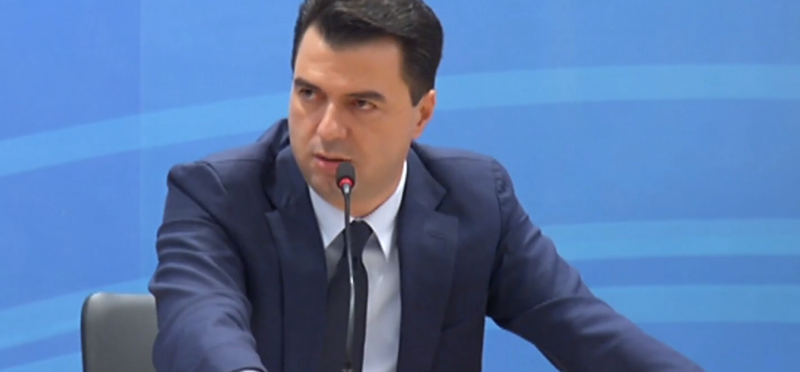 D4F7B208-59B1-4C9C-B747-D5AE852C77BD