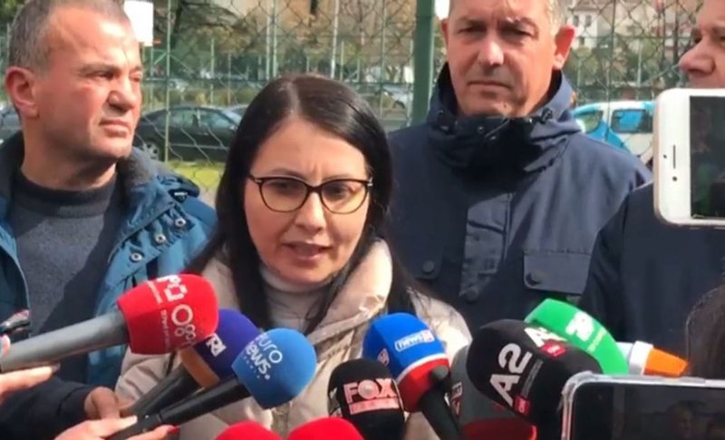 F567521D-CECB-4010-8410-578BB61E6811