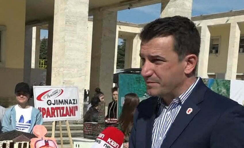 6BCF51EC-7F2E-4DEA-811F-35966171F2E4