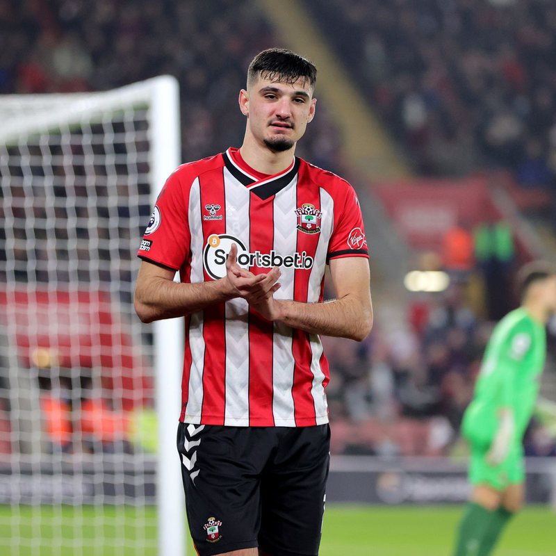 7B4A53FE-7E3A-4C63-82A3-D580395C637D