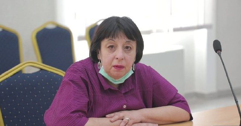 FCB6A877-F0A2-41C1-9EB6-7126E690FC44