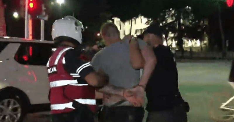 45AB8E14-D53F-45CE-A4AC-279E2BDEEEDE