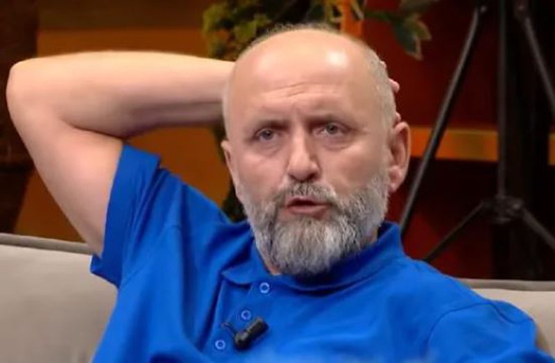 7100B1B4-8690-45A1-B069-1090C70DAB4F