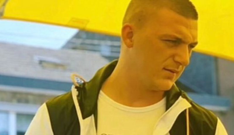 B7CA4560-A0EF-4610-A8B5-A68F0408C218