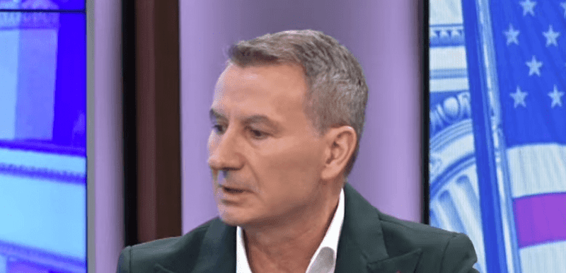 0E67440B-09C0-4302-884F-12A2BA601E61