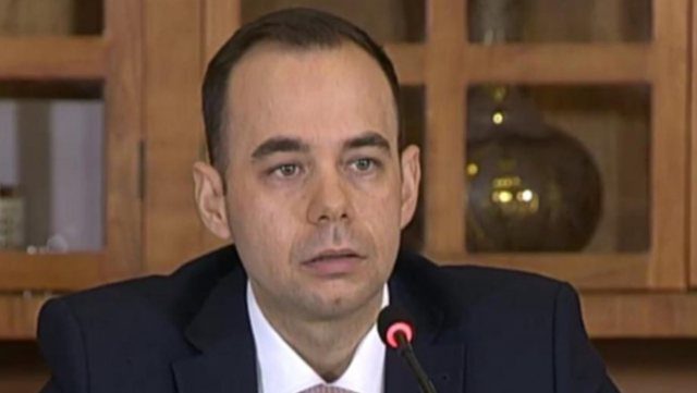 0FCFF2FB-08DB-4E7F-B67A-5AD7C3271EDB