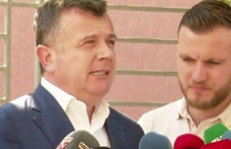 B36E0520-5BA8-4845-B783-C7D33466A302