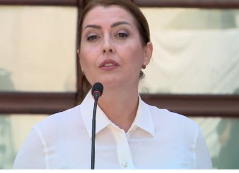 EA3A5C9F-2311-41D1-ACA2-207397216FAB