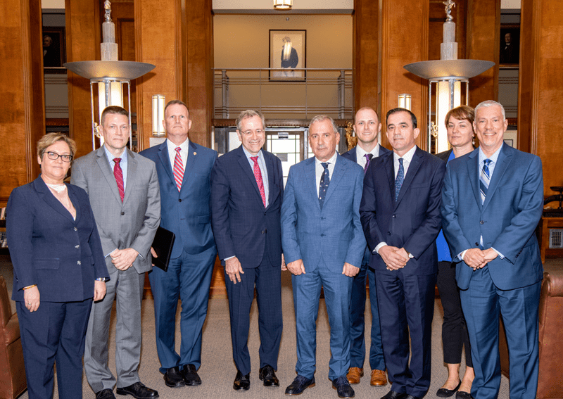 F5F70417-1165-41D2-8AAA-2A7137032653