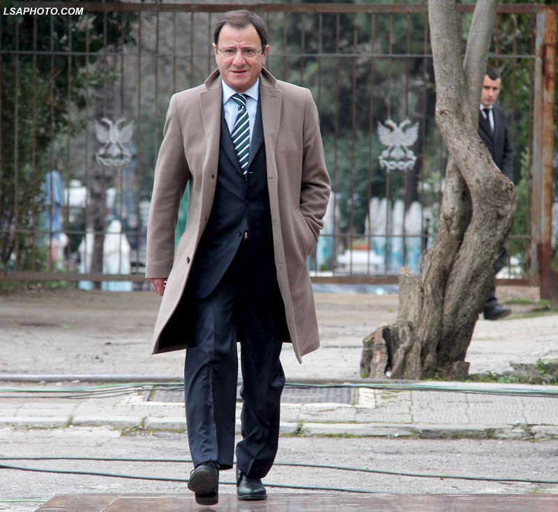 B4E85125-284A-4423-9D04-005A37EE908E