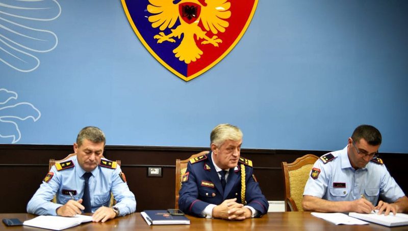 F56BE112-418E-4A61-80DD-5013D518541F