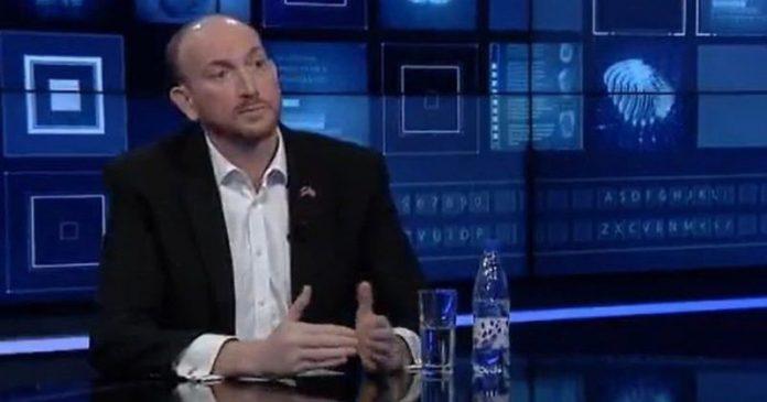 38017574-5CAD-4B98-835C-4CF1F355A255