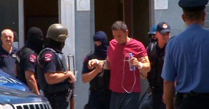 19AE3D2C-6DC1-4D90-853C-81E15B7E3068