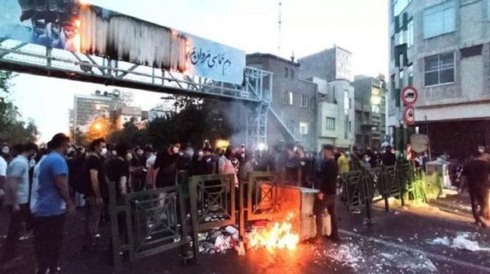 30A8A40E-FF86-4BF2-A0C5-39B68284D65D