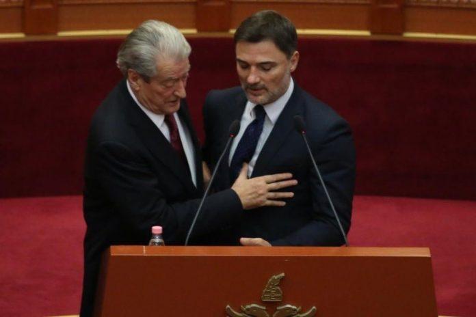 50514E1A-69F9-4BA1-B90D-68DB7F4C4302