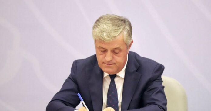 59C18181-508D-487E-9722-BB8AC0E66747