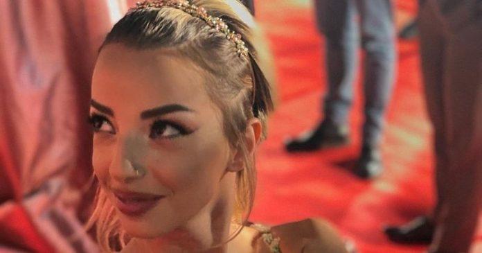 973DE55B-BE8D-4378-8FC5-589E569E03D9