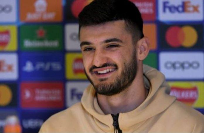 E3A7911C-1DAD-46A9-93E4-14FACD6BCB01