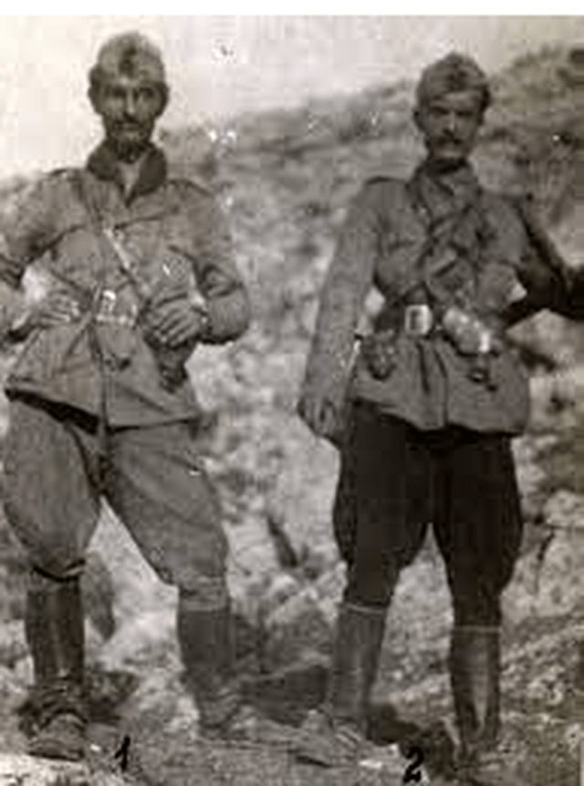 Kontribuan në luftën partizane dhe ngritjen e ushtrisë shqiptare, ja kush janë gjeneralët Veli Dedi, Nexhip Vinçani, Sadik Bekteshi dhe Vehbi Hoxha