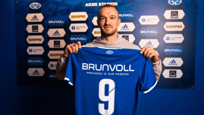 05239B0C-6B2B-4E2E-84AA-43727117099B