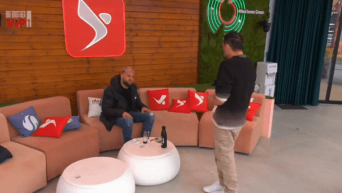 3F46924F-A65C-4795-AF9A-A42E432D9DC8