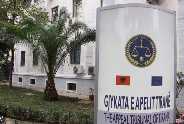 Skandali që përfshiu emisionin e ‘Top Channel’ ku personazhi i njohur i publikoi fotot nga shtrati ish konkurrentes së ‘Përputhen’, Gjykata Tiranës e dënon me burg