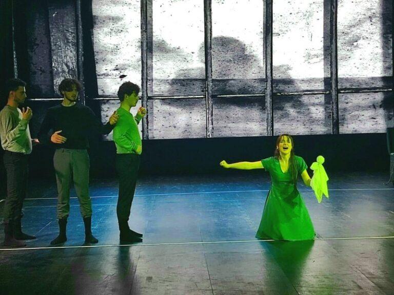 Shfaqja “Luba”, një histori tragjike dashurie, vjen në skenën e Teatrit Kombëtar Eksperimental