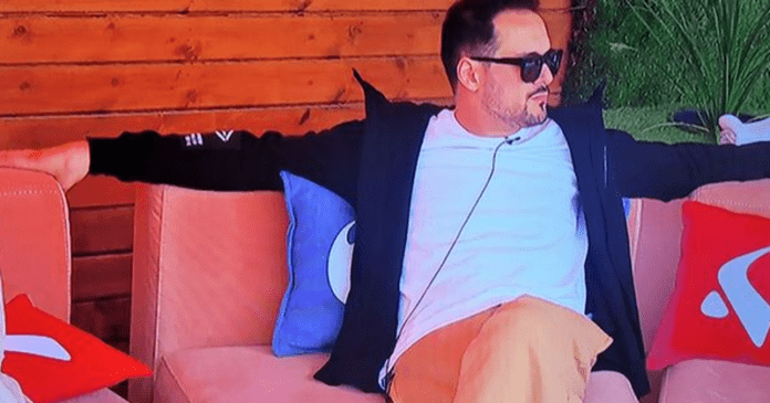 9CB76DC5-7541-4D36-967E-A9E6F90F5825