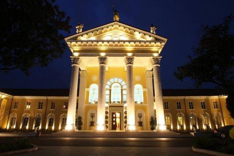 Pesë artistë në garë për drejtor të Teatrit Kombëtar Eksperimental